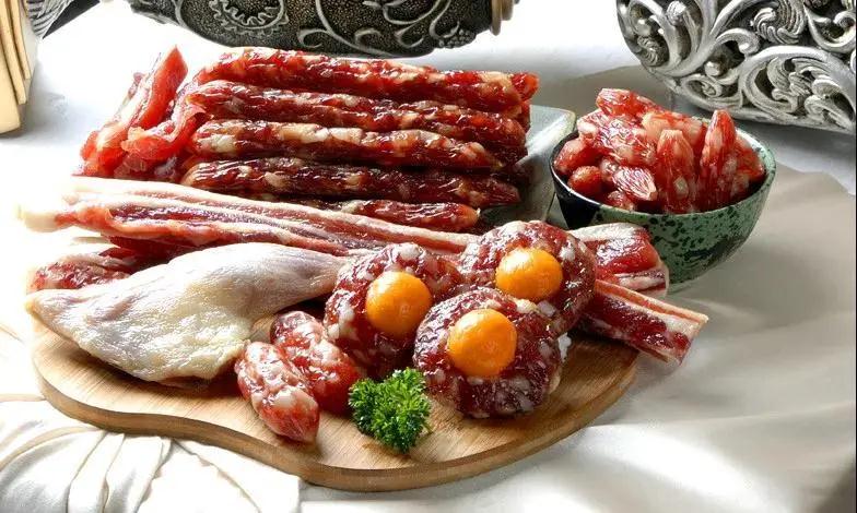 產業強鎮 | 黃圃鎮組隊赴省內外知名臘味企業學習交流，榮業隨團“取真經”